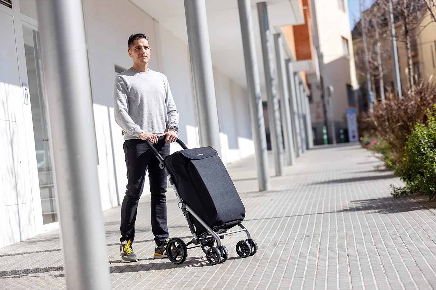 Chariot De Courses Pliable Carlett Urban Style - Capacité 25 Kg, Sac 38 L + Poche Isotherme - 2 Roues - Noir