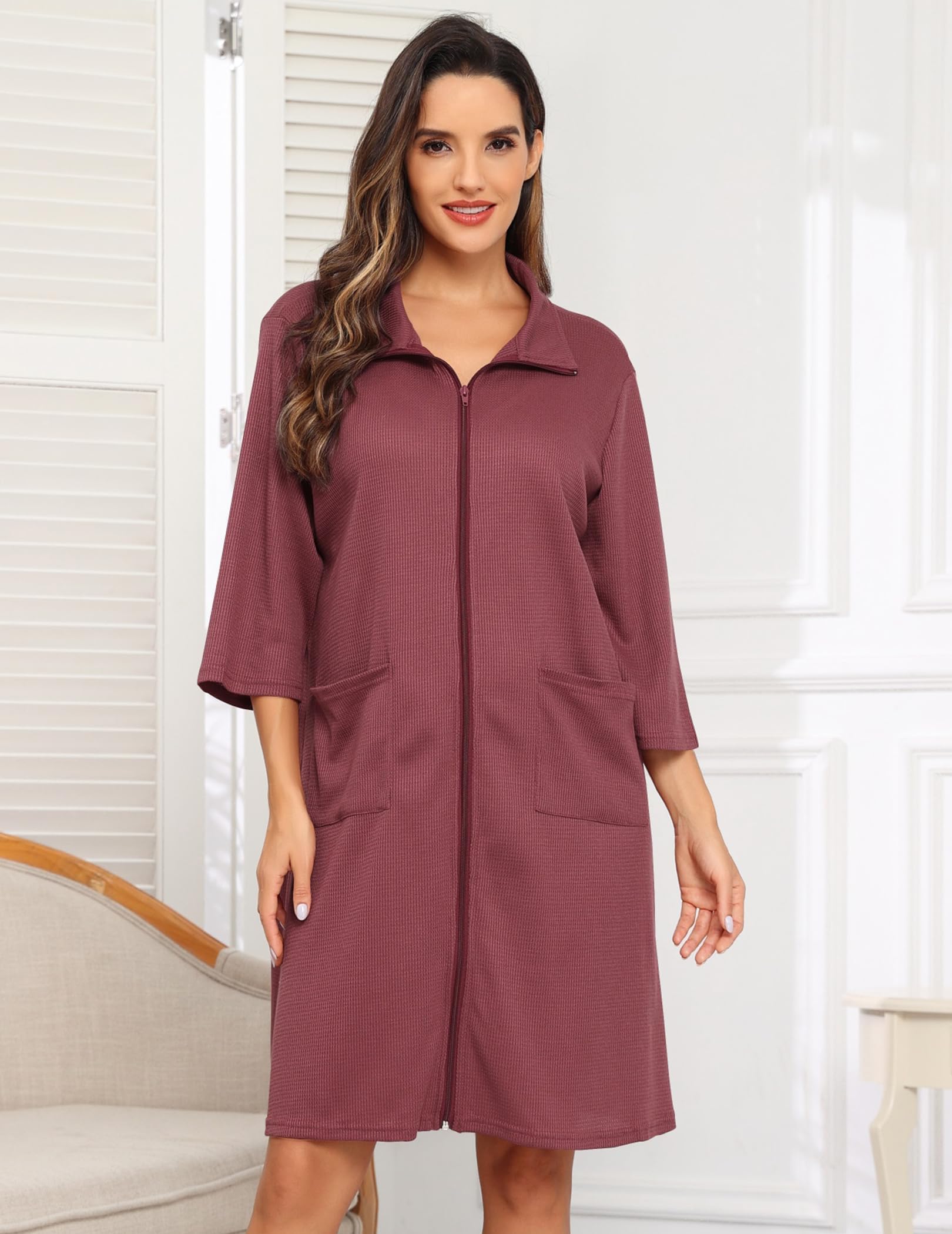 Lovasy Peignoir Femme à Fermeture Éclair Robe de Chambre Court en Tricot Gaufré Kimono Doux et Léger Longueur du Genou Loungewear avec Poches