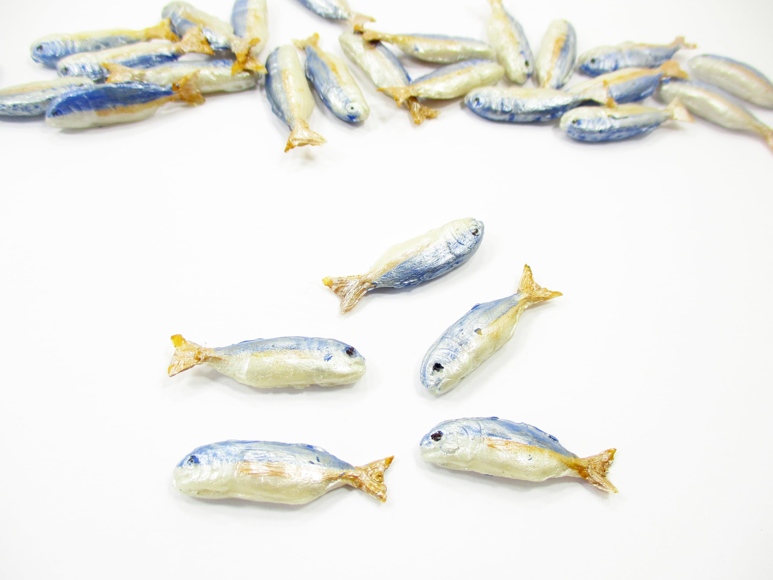 Miniature 5 Thai Mackerel Fish Dollhouse 1:12 Grocery Store Seafood Fish 17054