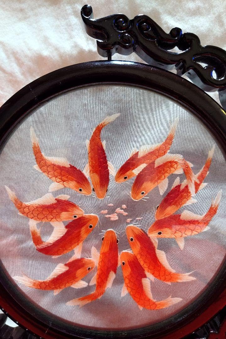 Amazon.co.jp: 直輸入品中国蘇州両面刺繍置物 金魚 伝統工芸品