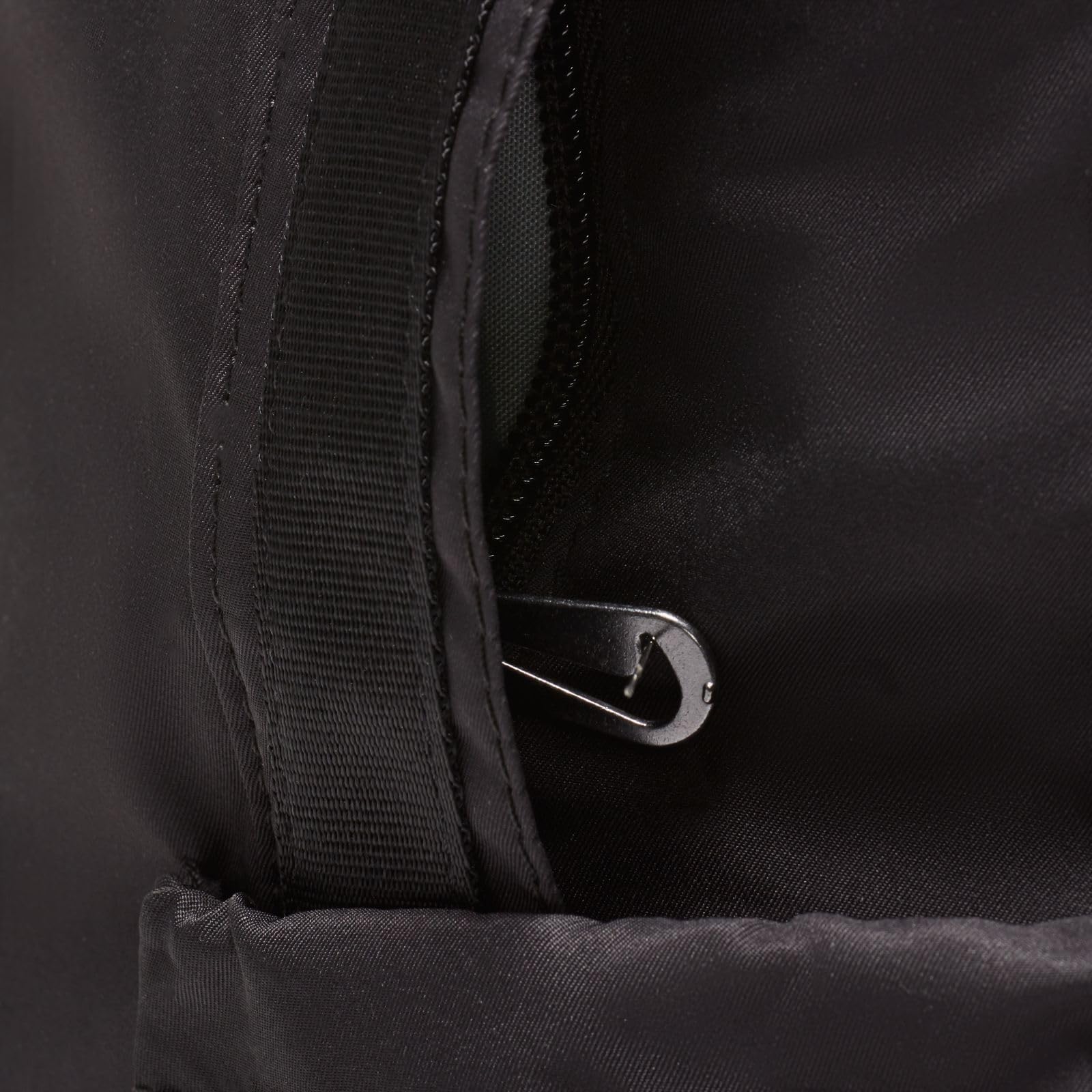 Nike CW9335-010 W NSW FUTURA LUXE MINI BKPK Gym Bag Femme BLACK/BLACK/DK SMOKE GREY Taille MISC