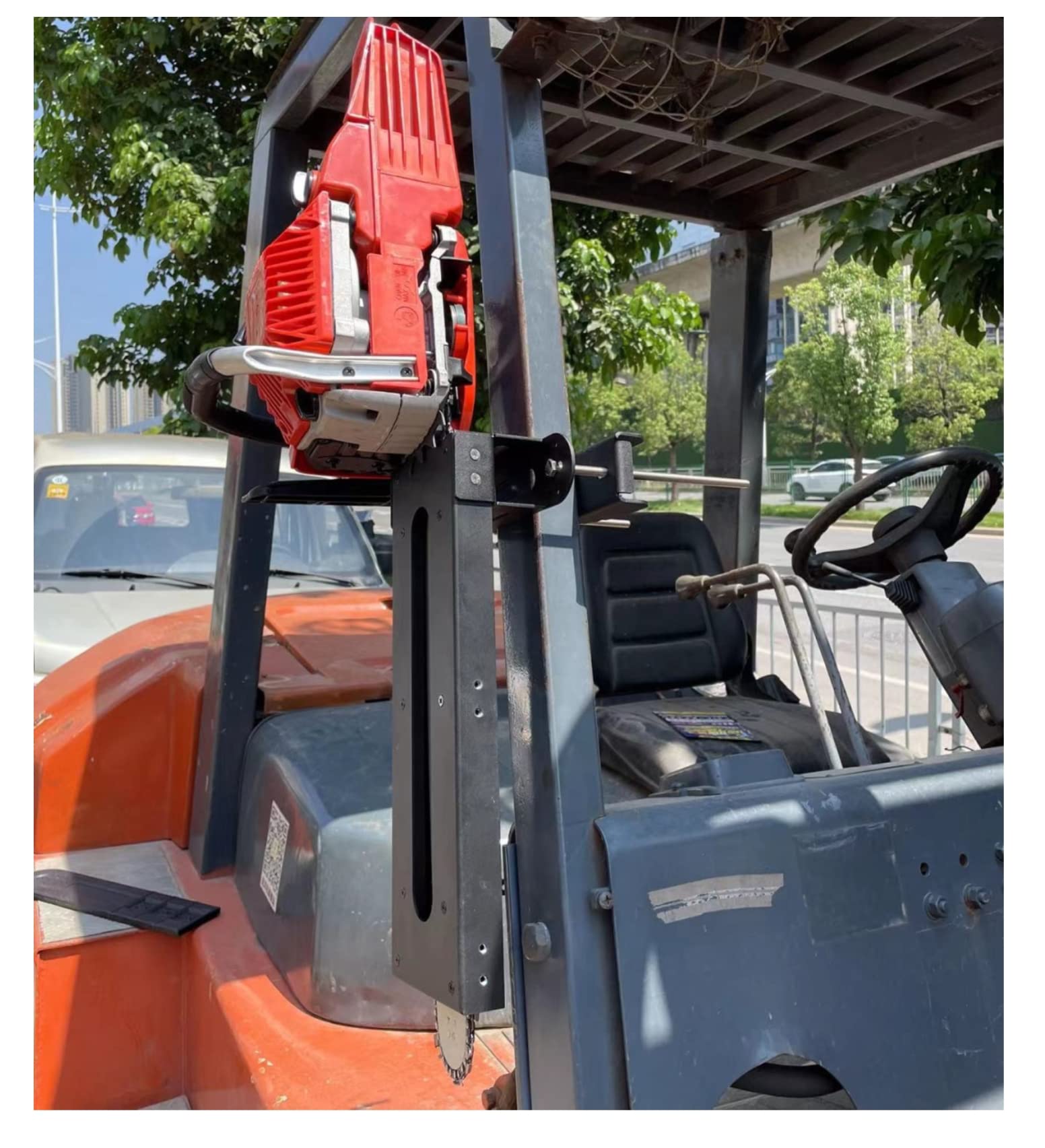 Soporte para motosierra (16.5 pulgadas)