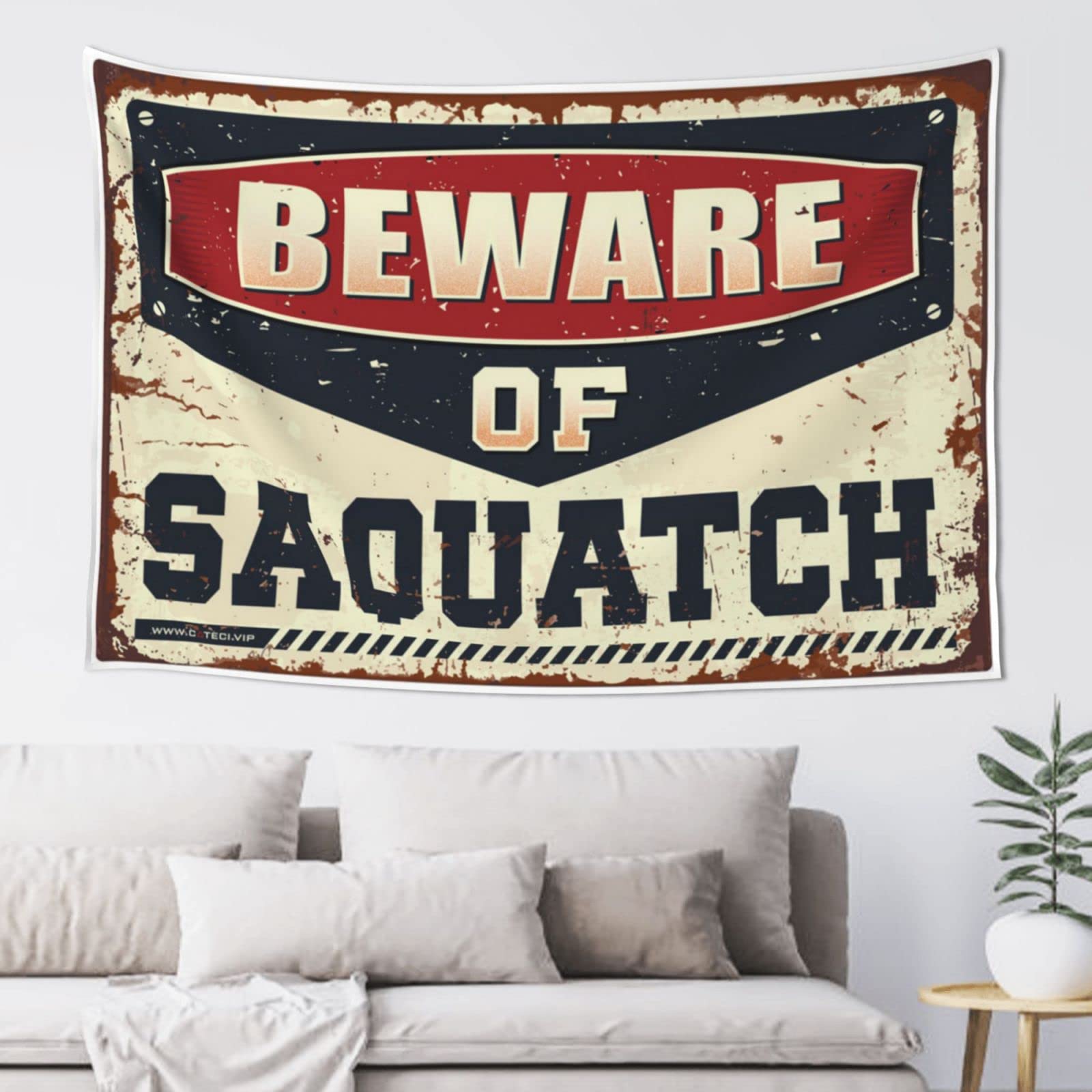 PRAVOXI Cave Man Bar Beware Of Saquatch Tapestry Bedroom Decorations Bar Man Cave Decor(75X100CM)
