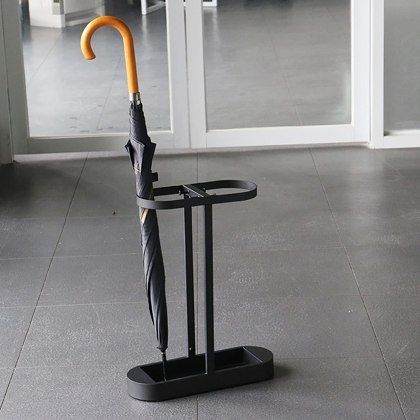 Support de rangement pour parapluie : l'atout gain de place chez soi