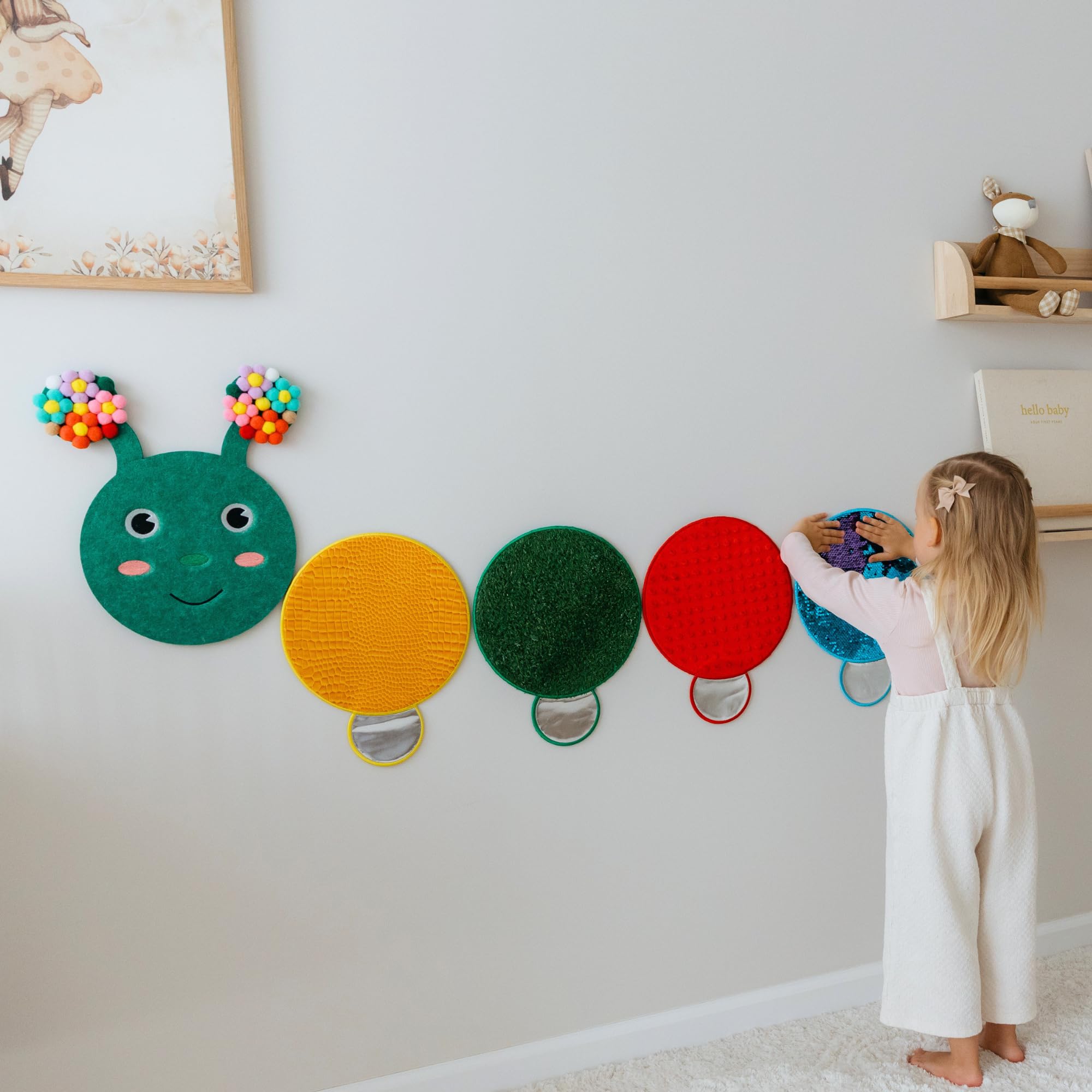 Panel de pared sensorial para niños a partir de 3 años, tablero de textura táctil de oruga para habilidades motoras finas y esquinas tranquilas, juguete sensorial de pared sin pantalla para