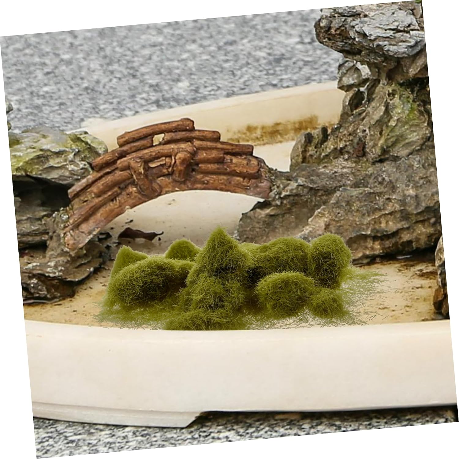 Lifelike Decorative Moss for DIY Projects Versatile Faux Moss for Home Office Garden Decor Easy Care for Terrariums Crafting Bottle
