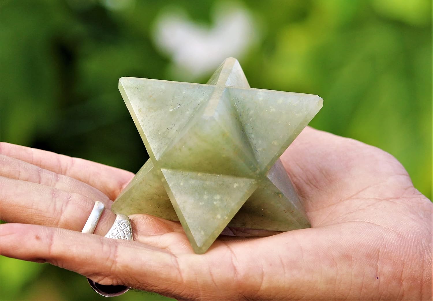 Polished Hand Carved Natural Green Aventurine Crystal Quartz Stone Merkaba (70mm) Chakra Healing Raw Tetrahedron Star Minerals Specimen Decorative