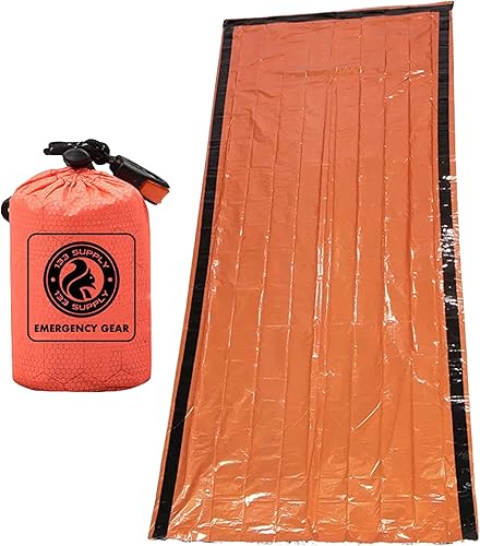 Miniatura 3 de 133 SUPPLY Sacos de dormir de emergencia para supervivencia, mantas térmicas de supervivencia, saco de emergencia - Silbato fuerte, paracord, bolsa