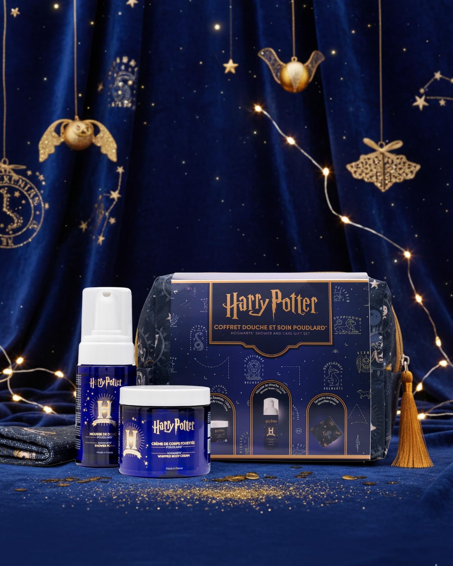 Coffret Harry Potter Poudlard - Mousse Douche 125ml & Mousse Corps 150ml - Inclut Serviette Microfibre et Trousse Beauté - 93-95% Ingrédients Naturels - Pour Enfants