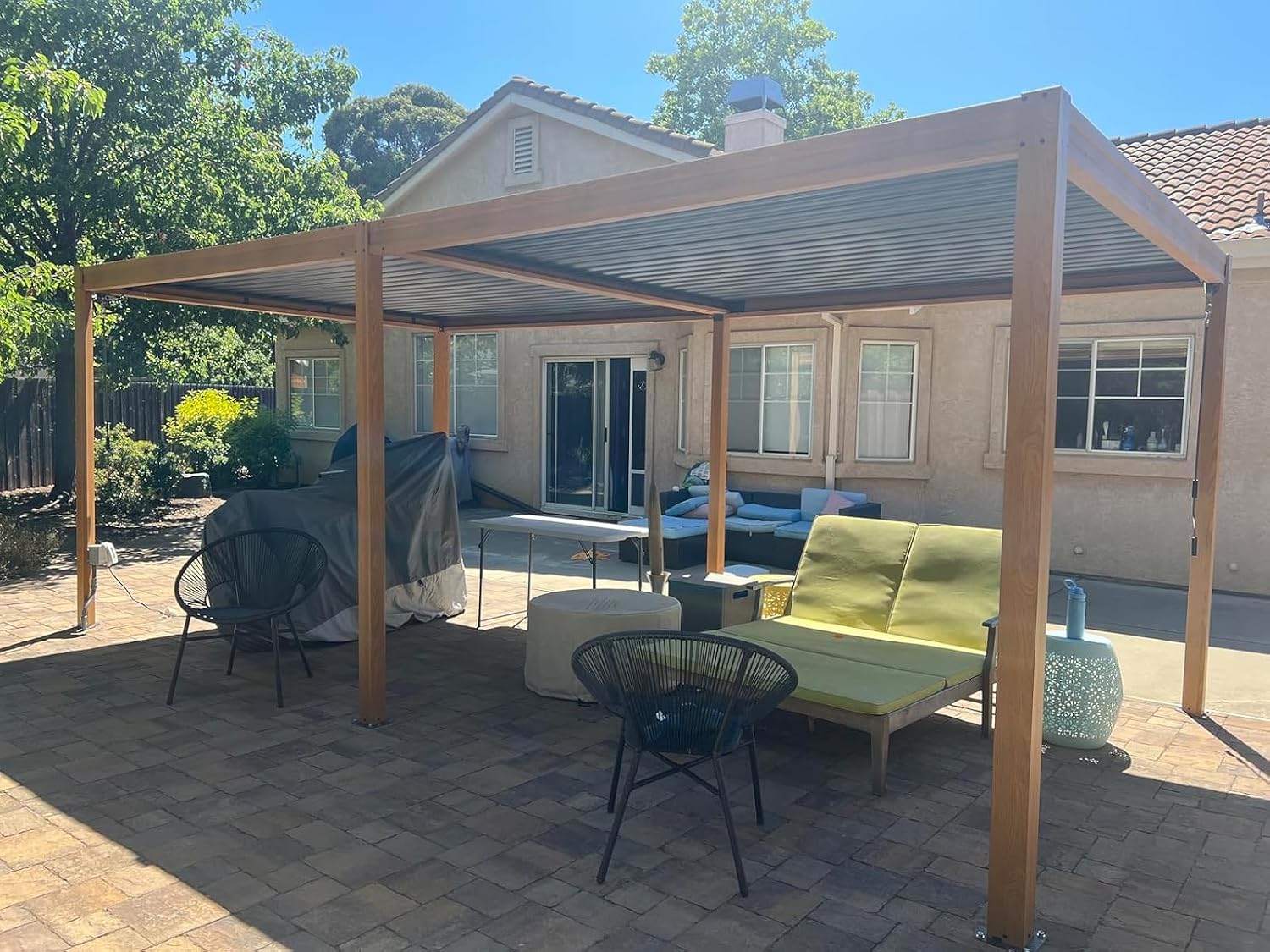 Domi Louvered Pergola 10x20FT, Outdoor Wood Grain Pergola Aluminum Frame with Adjustable Rainproof Metal Roof, Permanent Sun Shade with Drainage System for Deck Garden Yard