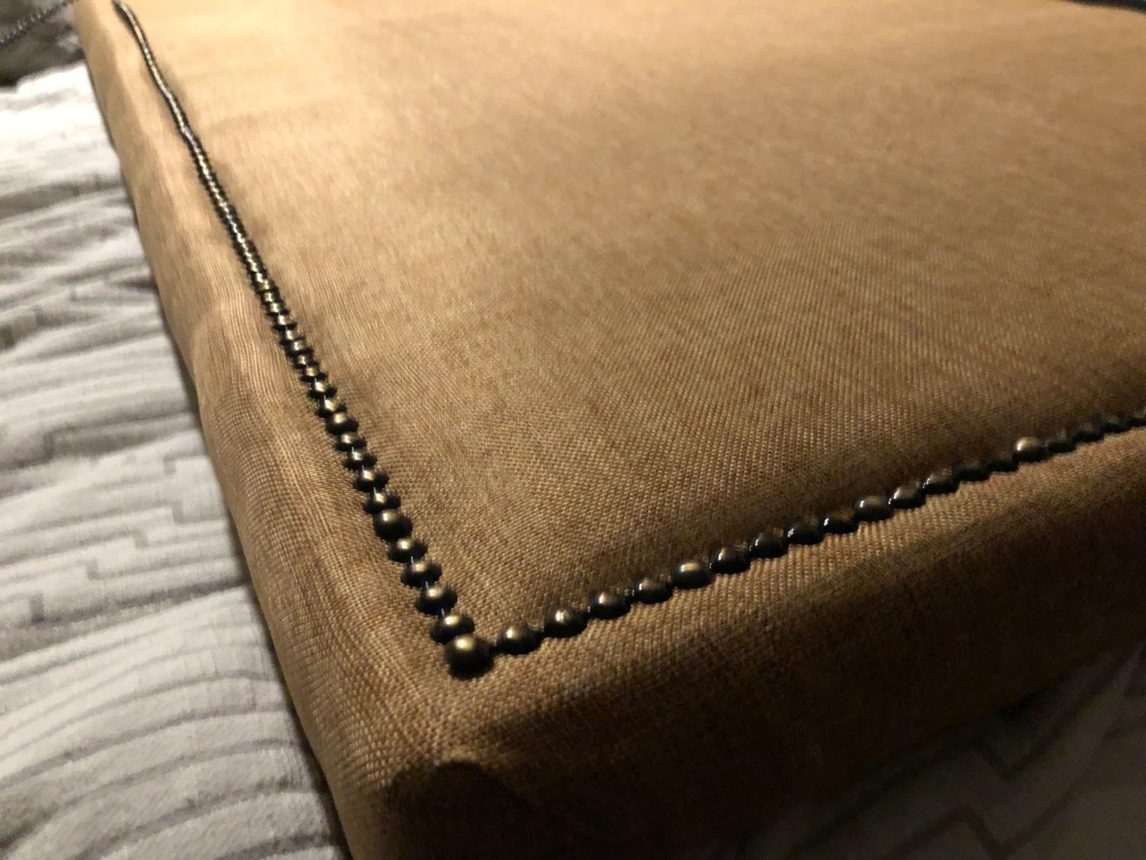 Polster-Nagelstreifen 5 Meter Set - Dekorative Reißzwecken Für Möbel & DIY