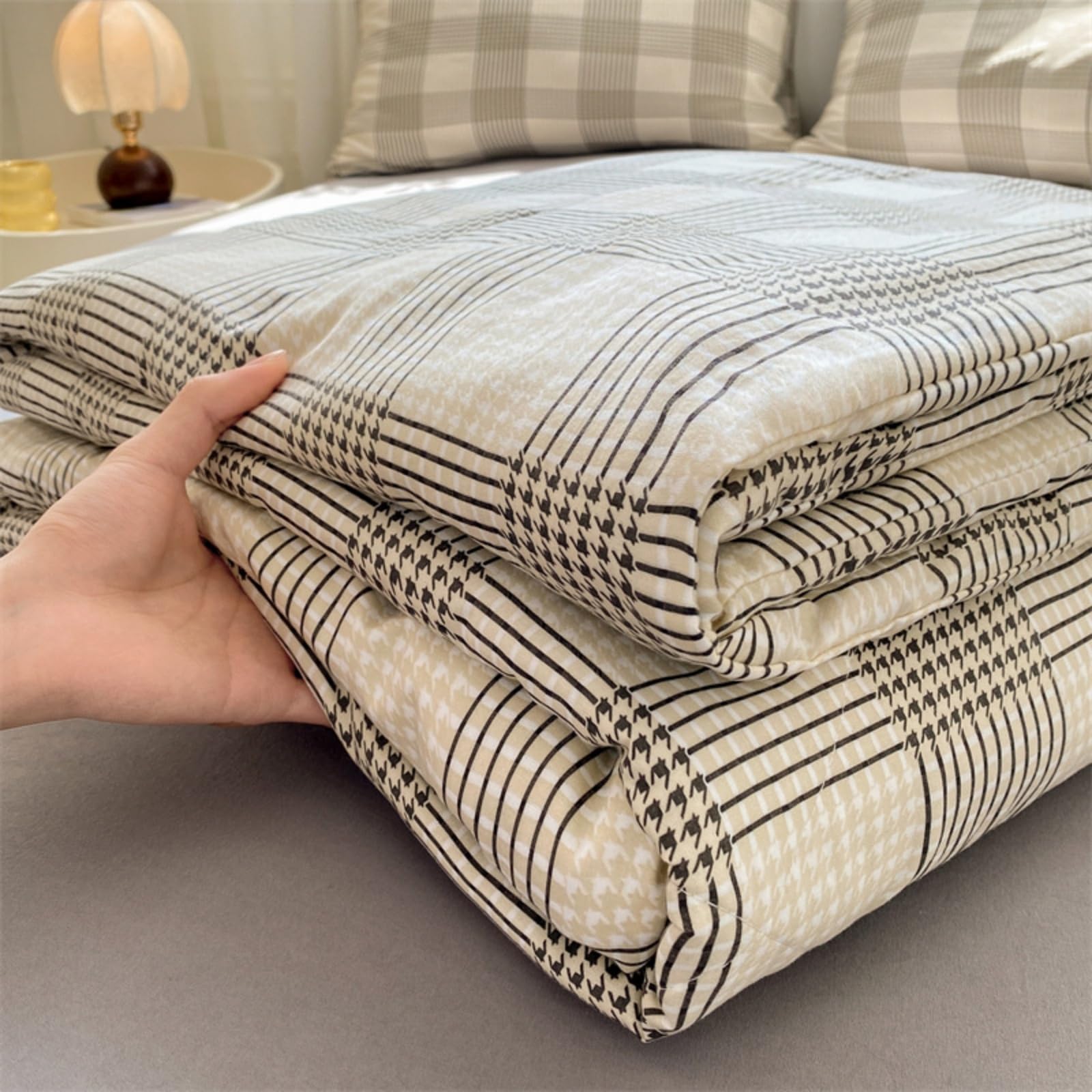 Odot Coverless Duvet 4.5 Tog for Single Double King Size, Summer Duvet No Cover Cosy and Lightweight Quilt Breathable Bedspreads Quilted Throw for Beds (Houndstooth,200 * 230cm)
