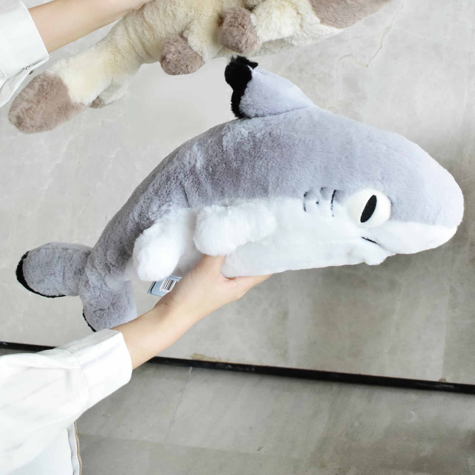 Amazon.co.jp: Sharkitty Yogin、19.6インチ サメの猫のぬいぐるみ