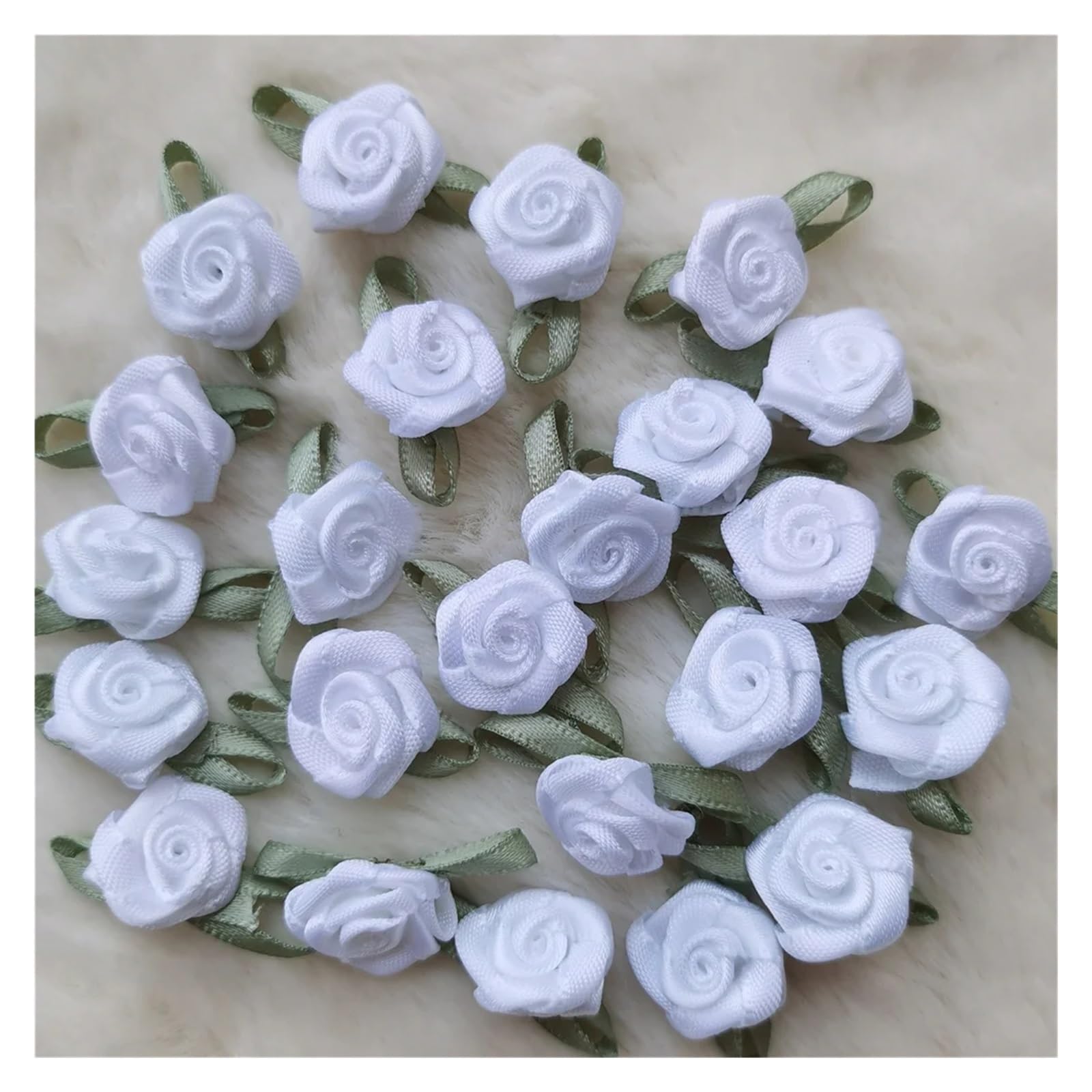 500 sztuk Sztuczny Jedwab Mini Róże Kwiatowe Głowy Zrób Satynową Wstążkę Ręcznie Robione Rzemiosło Scrapbooking Do Dekoracji Ślubnych Akcesoria(White)