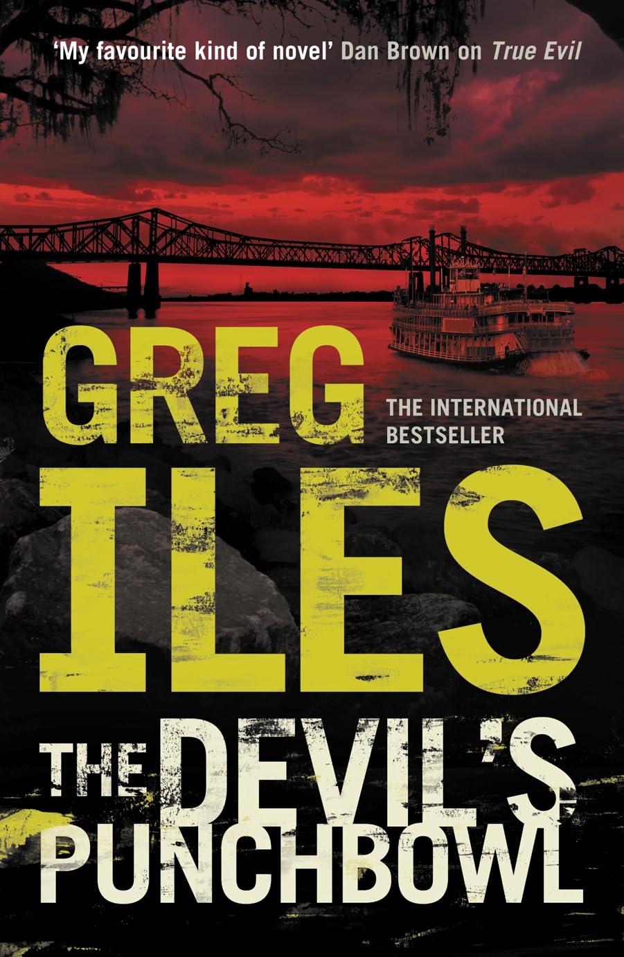 The Devil’s Punchbowl Book 3 (Penn Cage) Iles, Greg Amazon.in Books