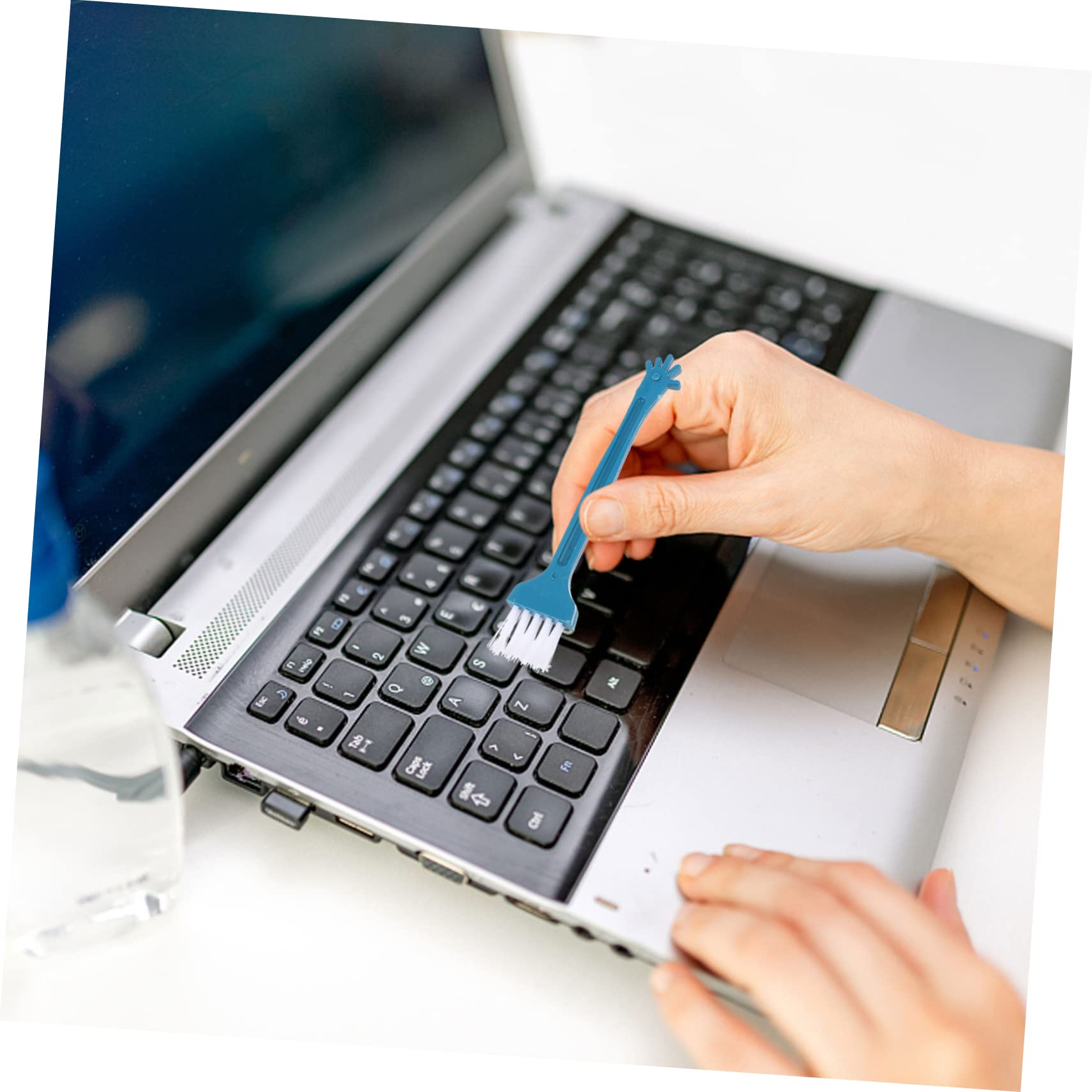 Hemobllo 6 Set di Kit di Pulizia per Cuffie Tablet Laptop Set di Pulizia Spazzola Indurita Setole Morbide Pulizia dei Tuoi Dispositivi Elettronici
