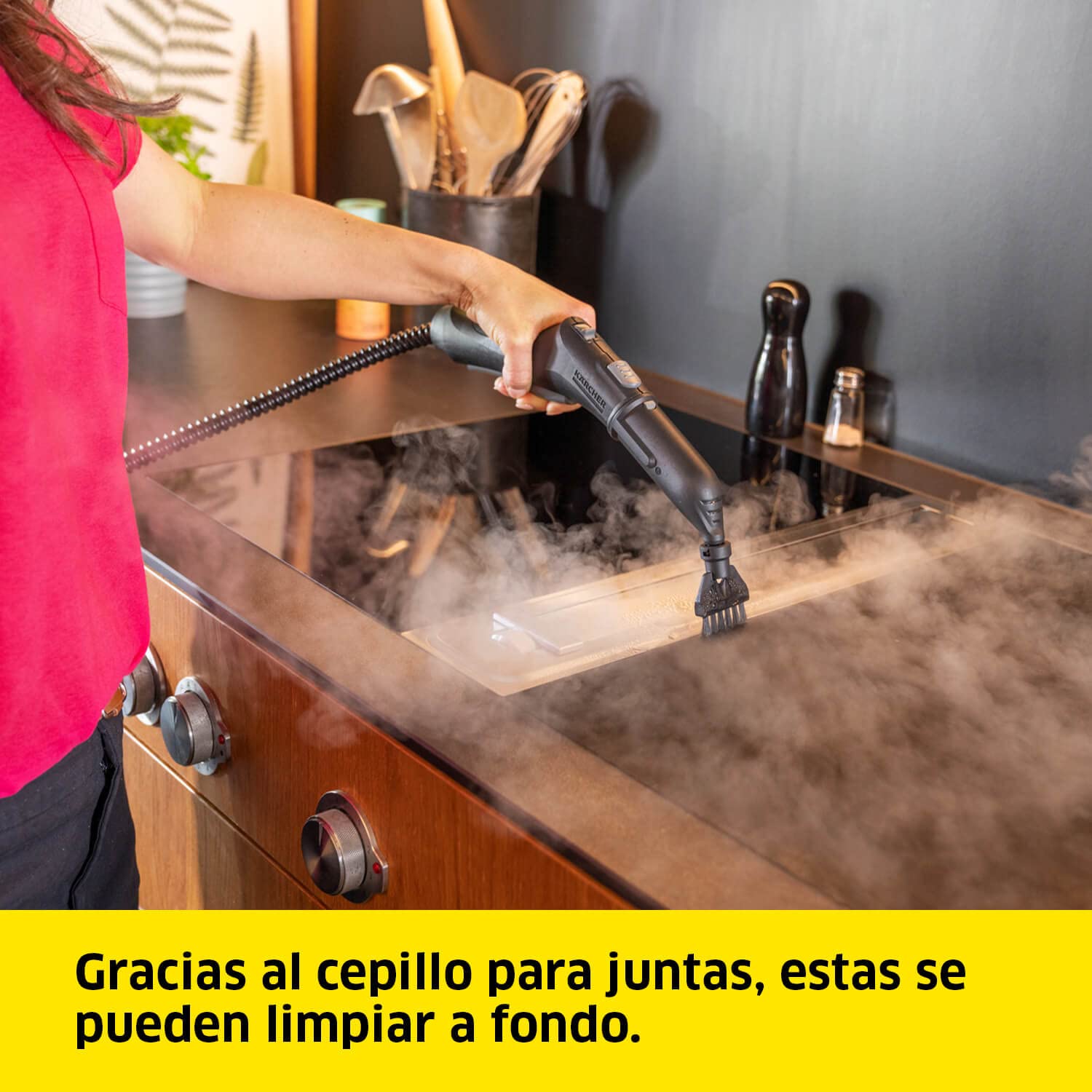 Kärcher, Limpiadora de vapor SC 4 Deluxe EasyFix, Presión de vapor 4 bar, Calentamiento 3 min, Superficie 130 m, Kit suelos EasyFix, Boquillas, cobertura microfibra y cepillo, Amarillo, Negro
