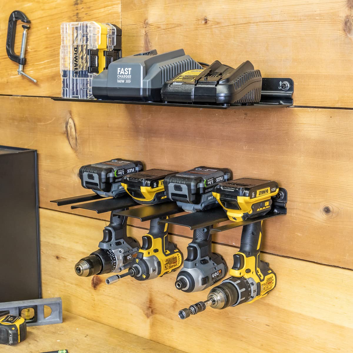 StoreYourBoard Regał do przechowywania wiertarek elektrycznych, mieści 4 wiertarki, wiszący organizer ścienny do garażu, domu, warsztatu, szopy