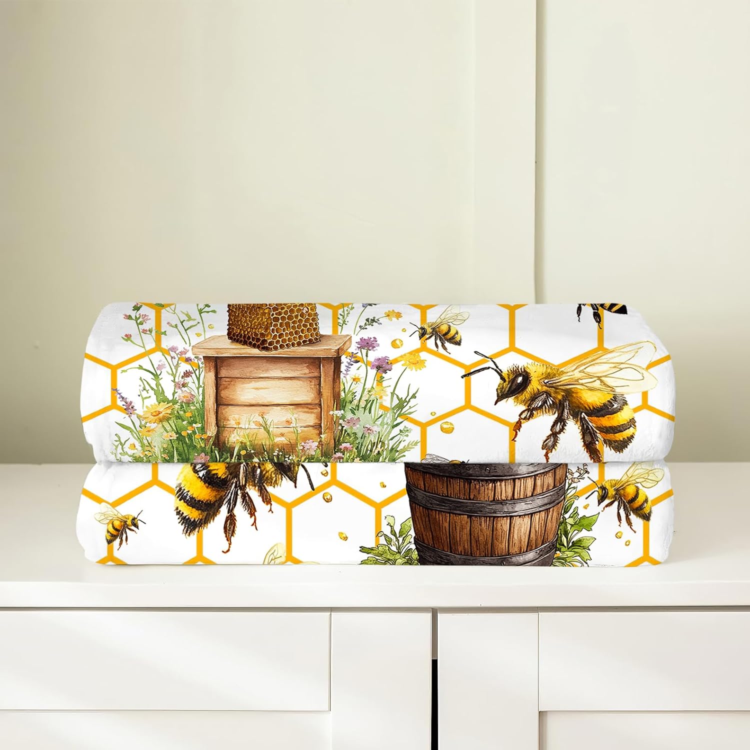 Bee Blanket, Honey Bees Throw Blanket, Bees Lover Gifts, Yellow Blankets, Bee Stuff Fleece Flannel Plush for Women Men Boys Girls Adults Soft Bedding for Sofa Bed Office Home Decor 40"X50" - Image 8