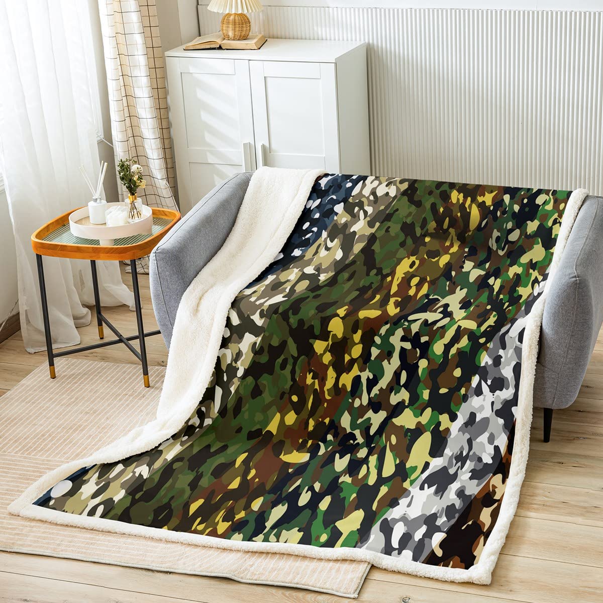 Loussiesd Army Camouflage Fleece Throw Blanket Green Camouflage Sherpa Blanket for Bed Sofa Kids Plush Blanket Colorful Stripe Warm Fuzzy Blanket 40x50 Inch
