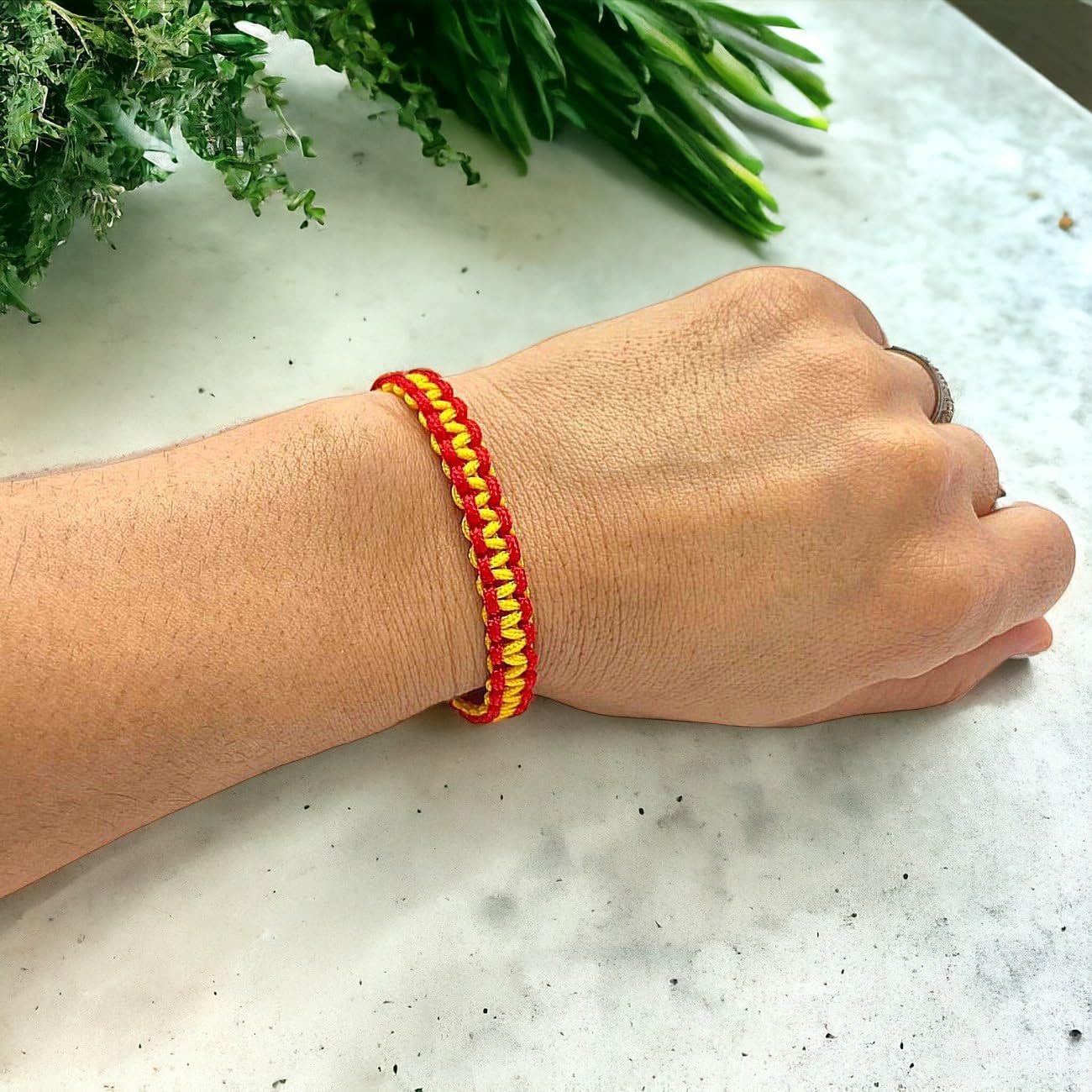 arana's Pulsera de hilo bandera de españa hombre y mujer | Hilo de nailon trenzado | Brazalete náutico con la bandera de España | Cordón macramé