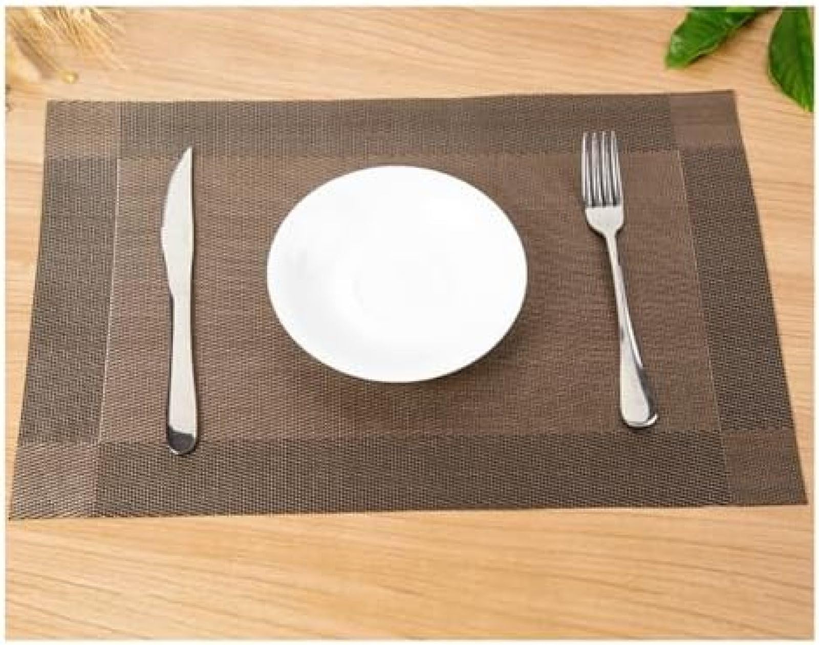 Set de table lavable en PVC pour dire adieu aux taches et simplifier le nettoyage