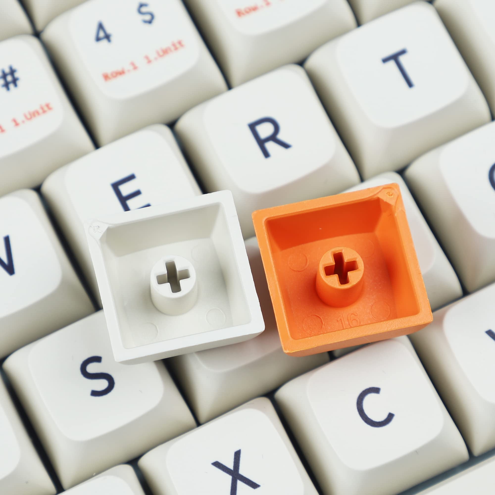 Amazon | YMDK プラスチック染料 サブ ZDA PBT キーキャップ MX
