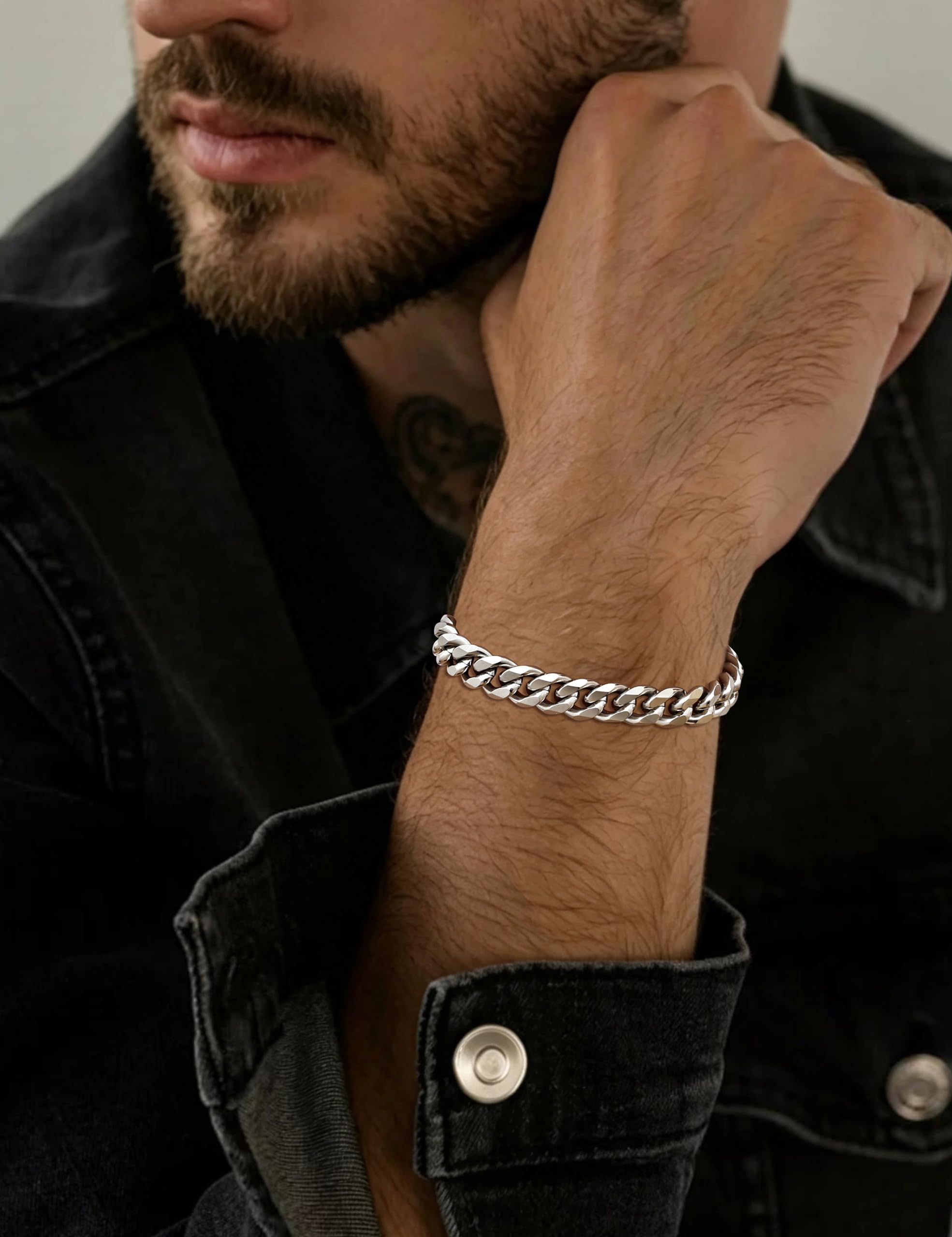 Fiusem Pulsera de eslabones cubanos de 8 mm en tono plateado para hombre