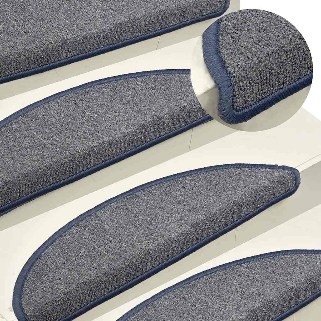 Tapis d'escalier bleus et gris clair pour protéger les marches d'une maison familiale