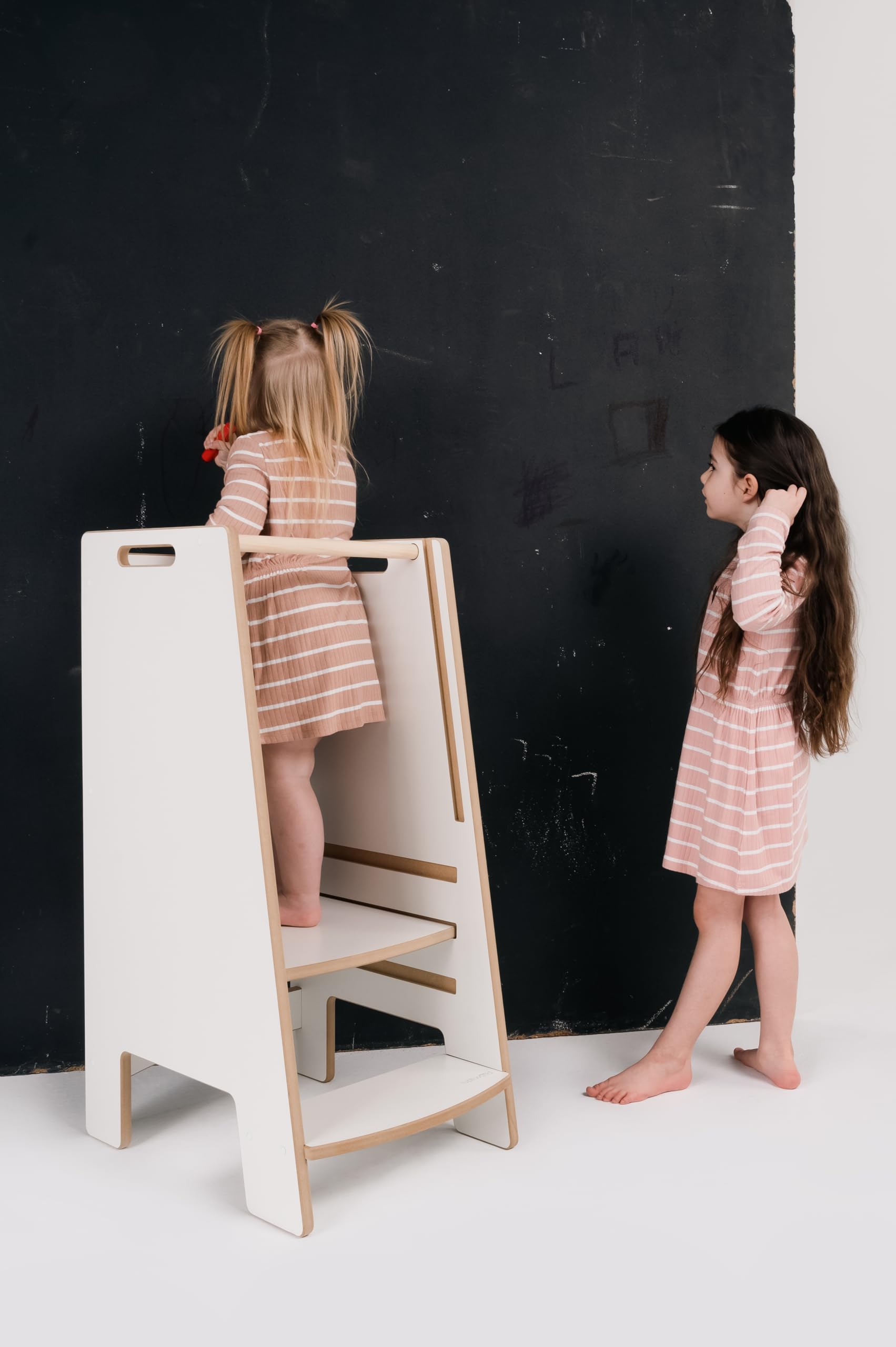 NOWAY Lernturm für Kinder, Montessori Kinderplattform, sicherer Küchenturm für die Küche, stabil ab 1 Jahr, 3-stufig höhenverstellbar, weiß