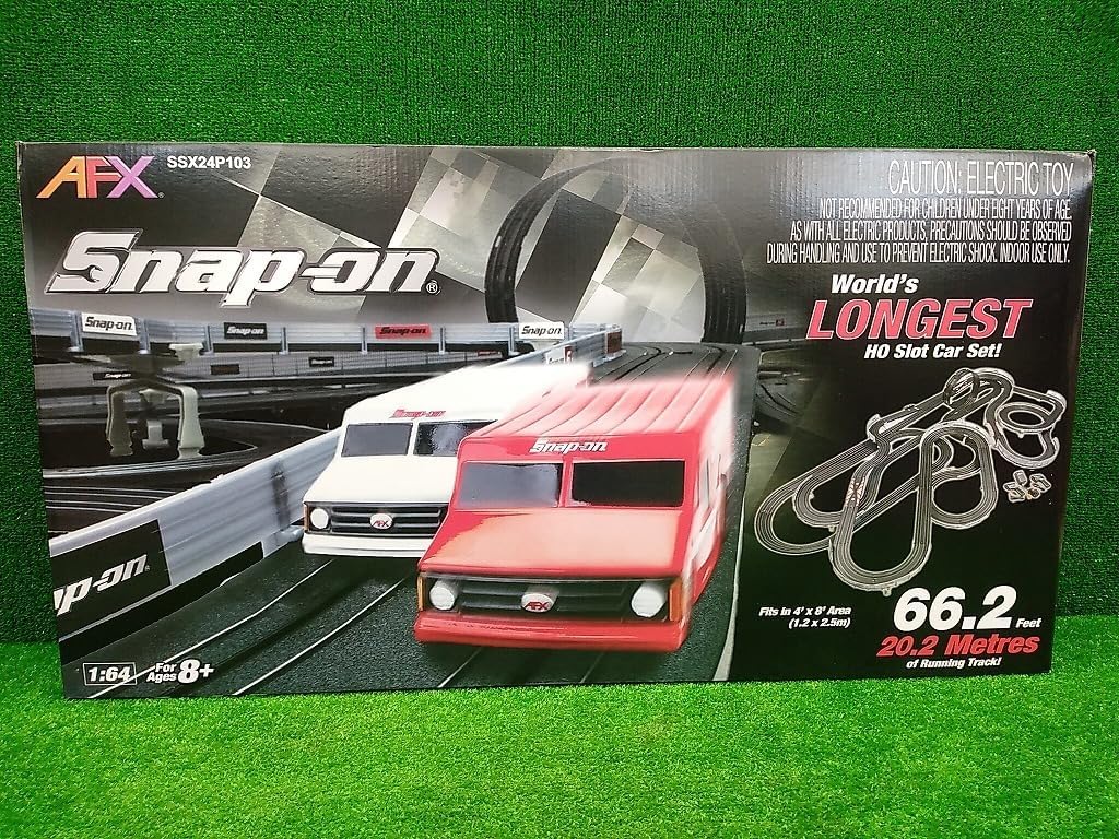 AFX Snap-on HOスロットカーセット 66.2フィート AFX Snap-on HOスロットカーセット 66.2フィート 【公式通販】