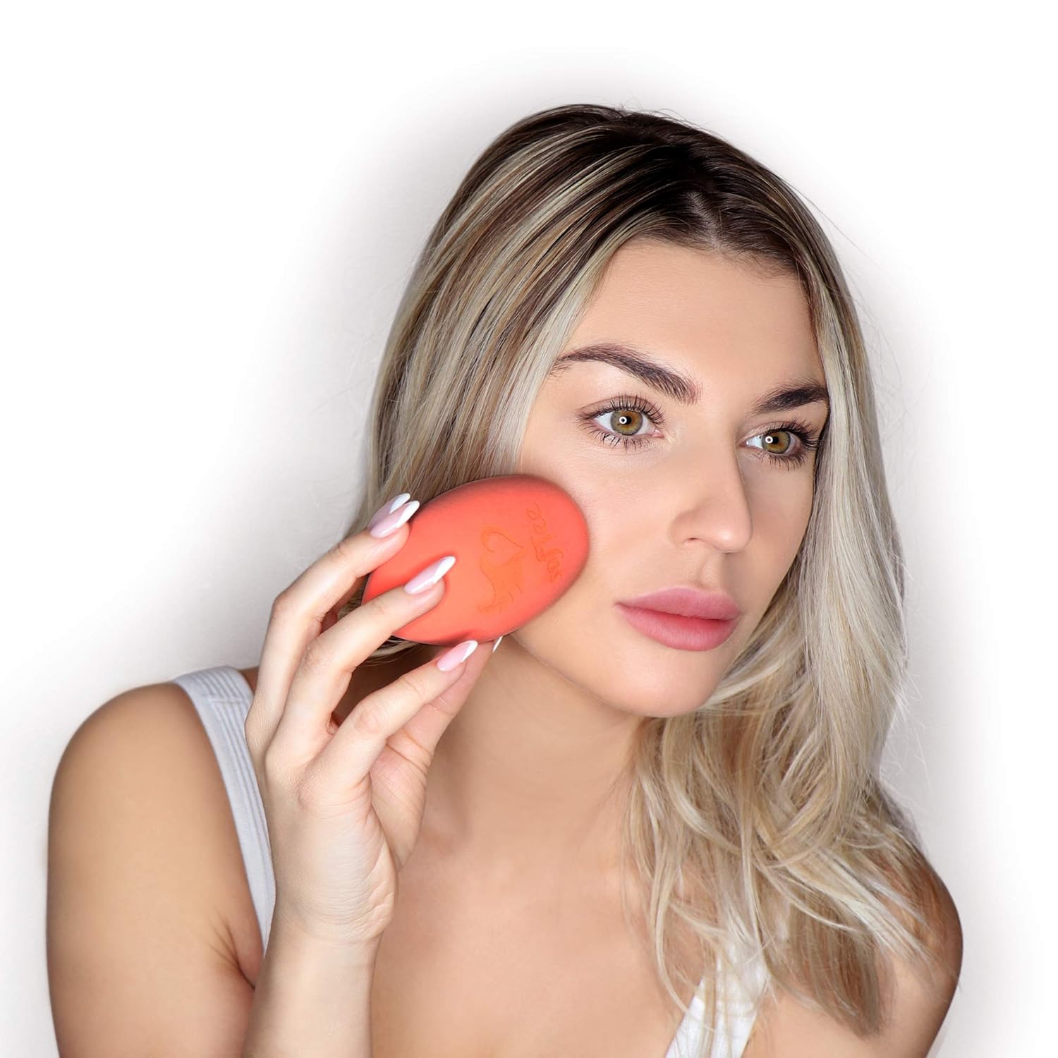 SofTee Makeup Sponge Blender XL - Vegan, Cruelty Free, Latex-Free Makeup Blender Beauty Sponge for Face and Body - Flawless for Blush Cream, Liquid Foundation and Powder Application (1Pc, Red) : Beauty & Personal Care