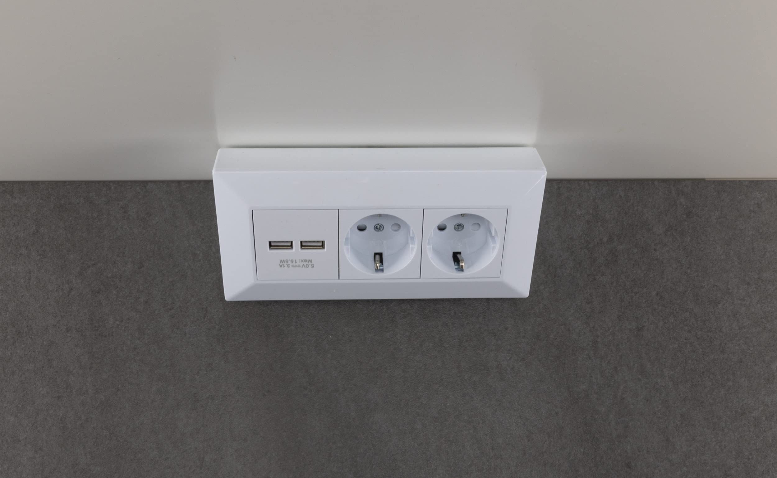 ChiliTec Steckdosenblock Unterbausteckdose 2-fach + 2x USB 250V Aufpu