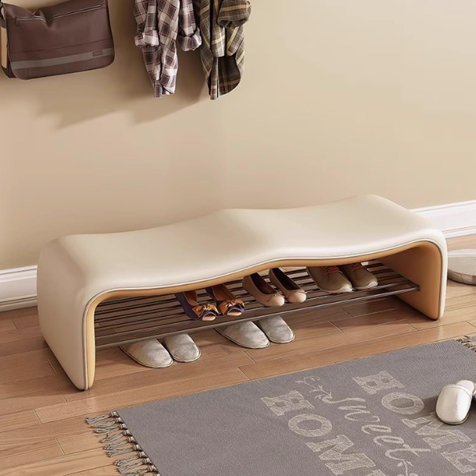 Banc d'entrée pour ranger les chaussures dans le couloir