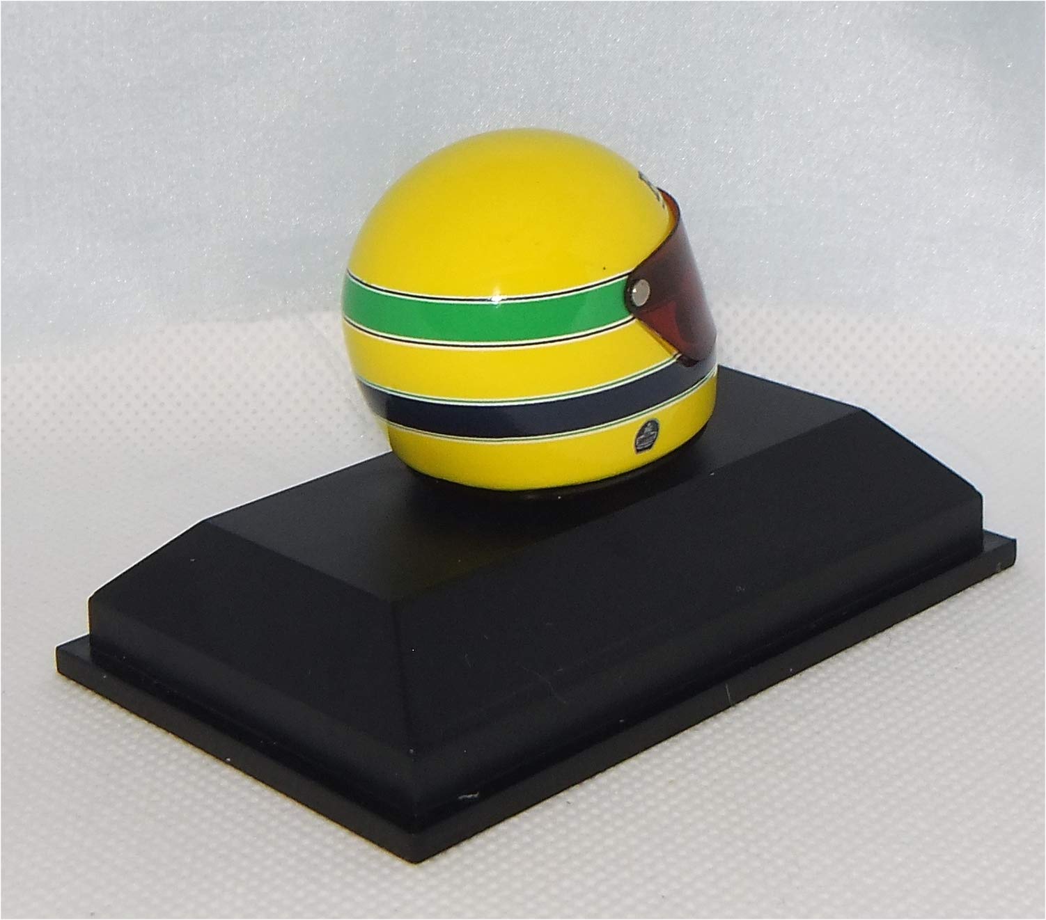 レア品 ミニチャンプス アイルトン・セナ 1/8サイズ【ミニチュア