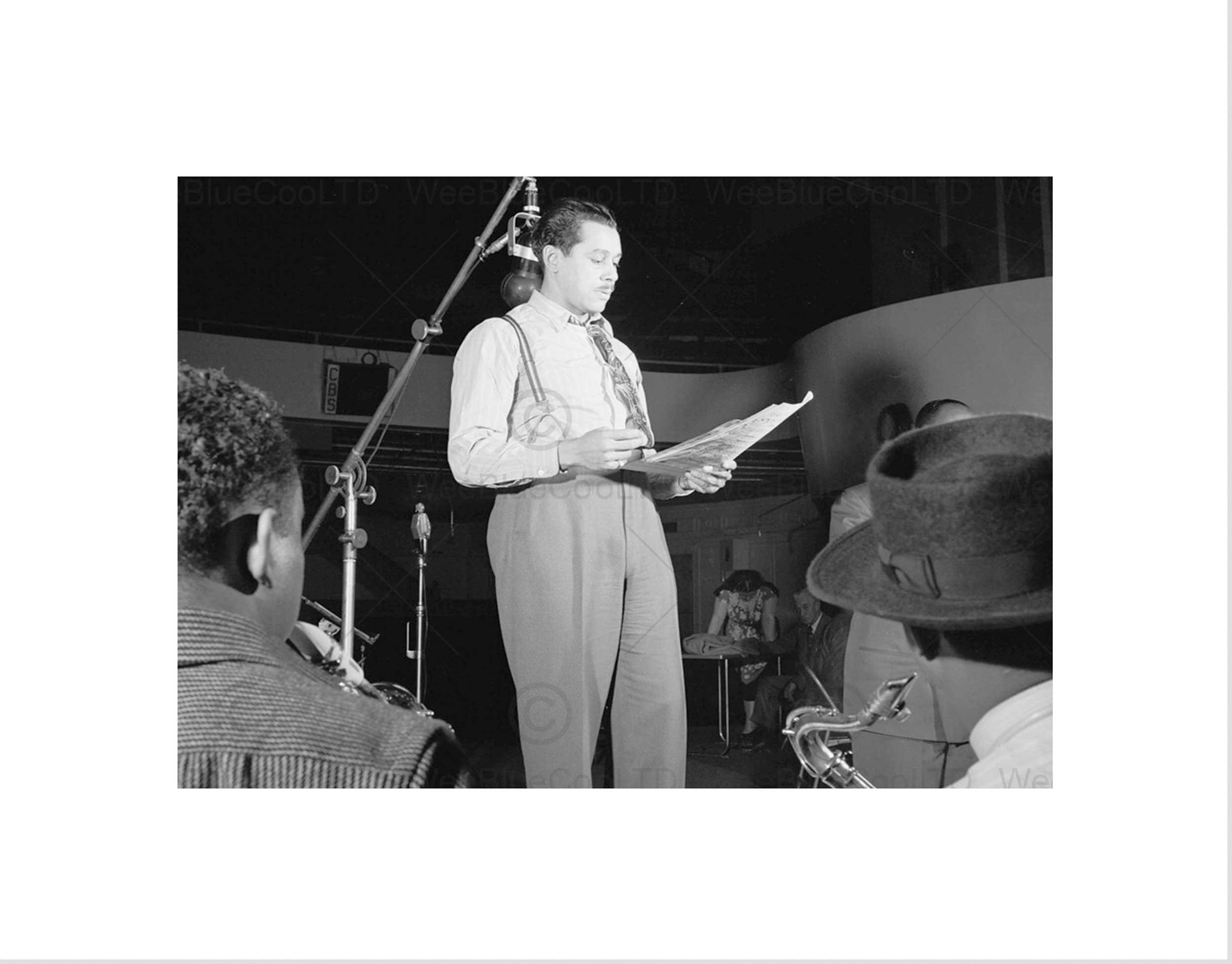 Wee Blue Coo VINTAGE PHOTOGRAPH MUSIC JAZZ LEGEND CAB CALLOWAY BLACK FRAMED ART PRINT B12X3741