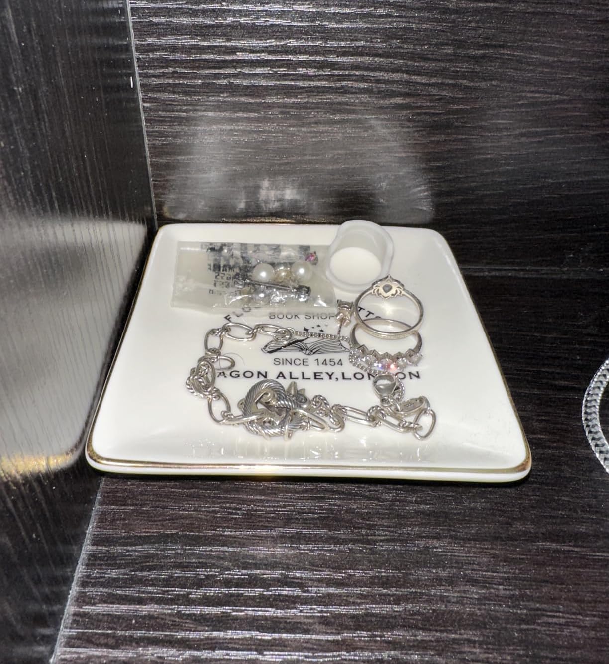 NZY Bookworm Ceramic Jewelry Tray-Graduation Birthday Christmas Gifts for Women Fans-Bookworm Gifts for Her-Present for Fans,Trinket Holder Ring