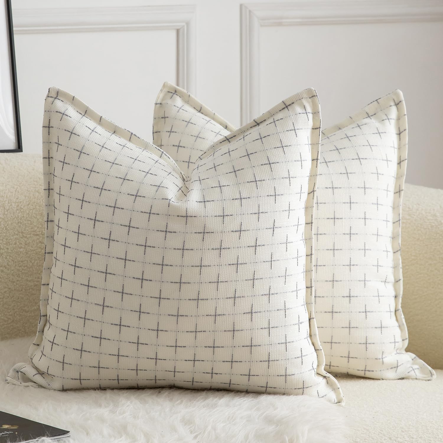 Mandioo Pack of 2 Burlap Linen Cushion Covers Woven Textured Modern Farmhouse Throw Pillow Cases Decorative Couch Sofa Bed Living Room 26 x 26 Inch 65x65 cm White