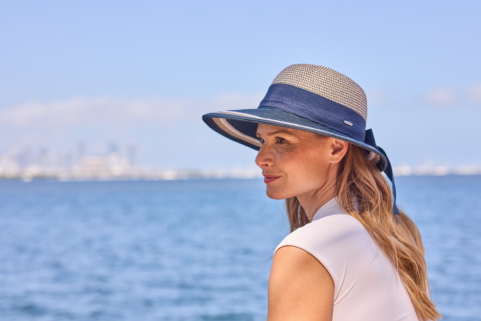 Women display picture 3