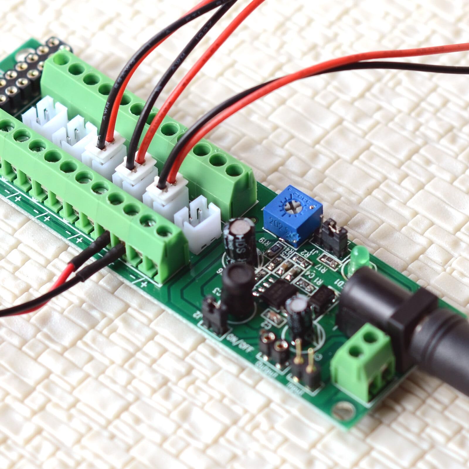New Power Distribution Board Self Adapt Distributor Compatible for Ho N O Led Street Light Hub Material