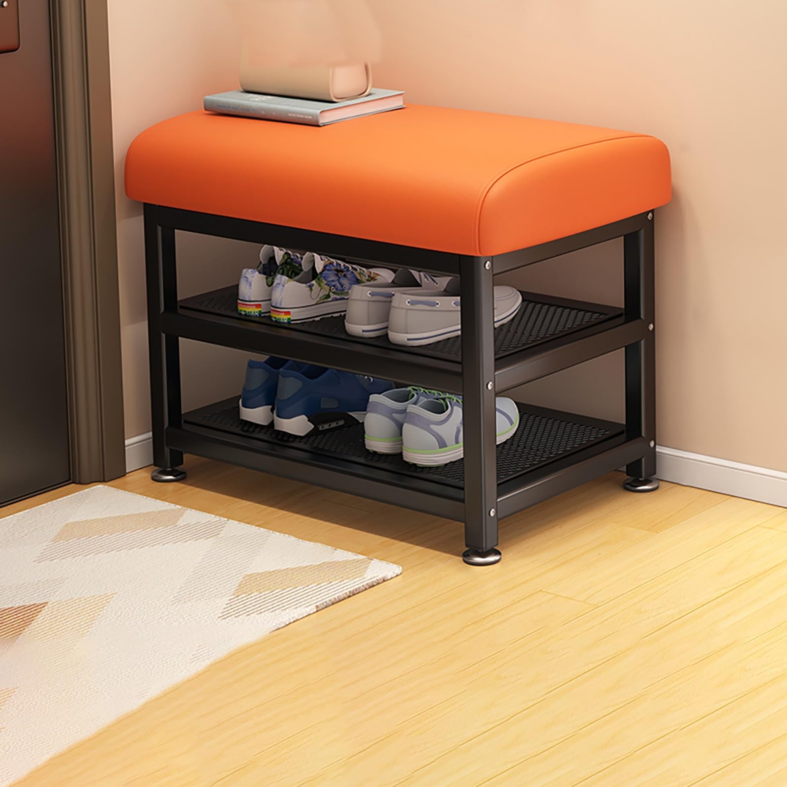 Banc d'entrée rembourré pour créer un accueil chaleureux dans votre salon et couloir