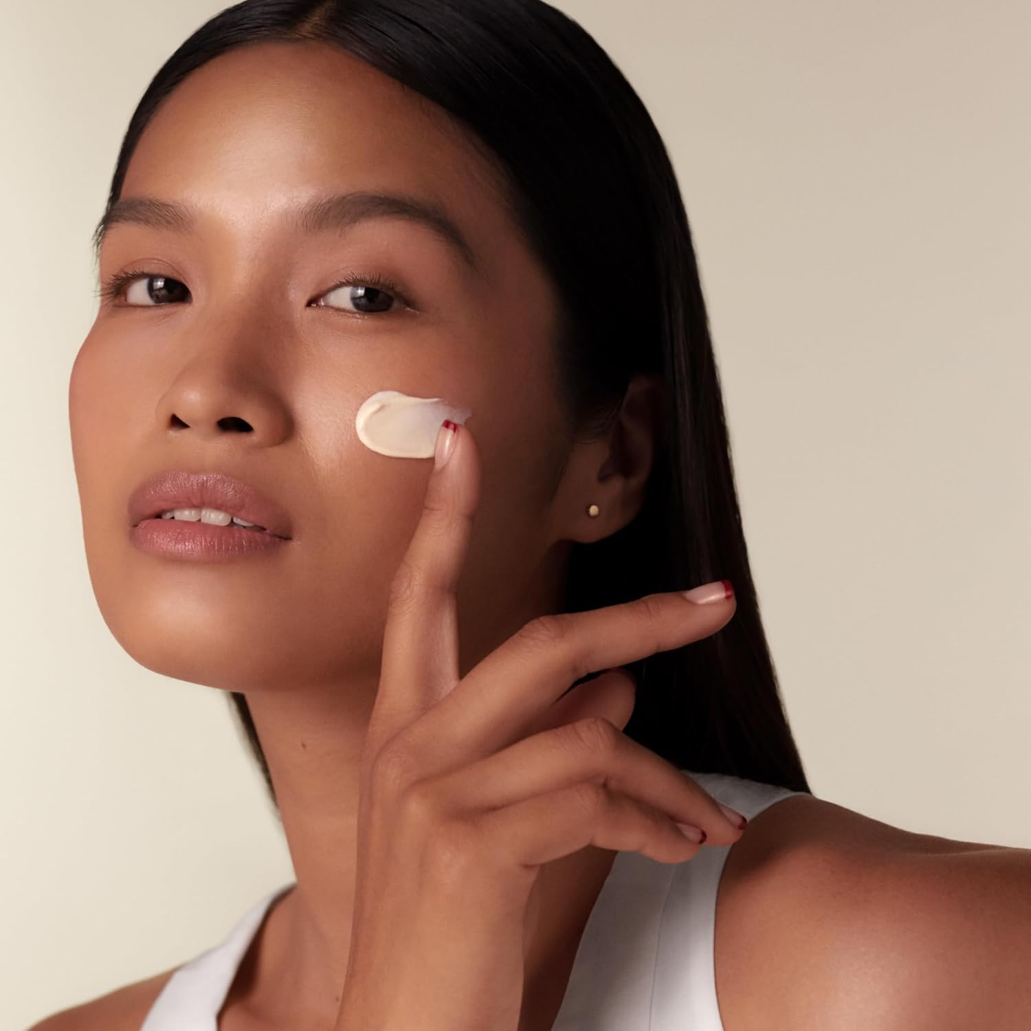 Shiseido Benefiance Wrinkle Smoothing Day Cream (50 mL) + Benefiance Overnight Wrinkle Resisting Cream (50 mL) - Image 4