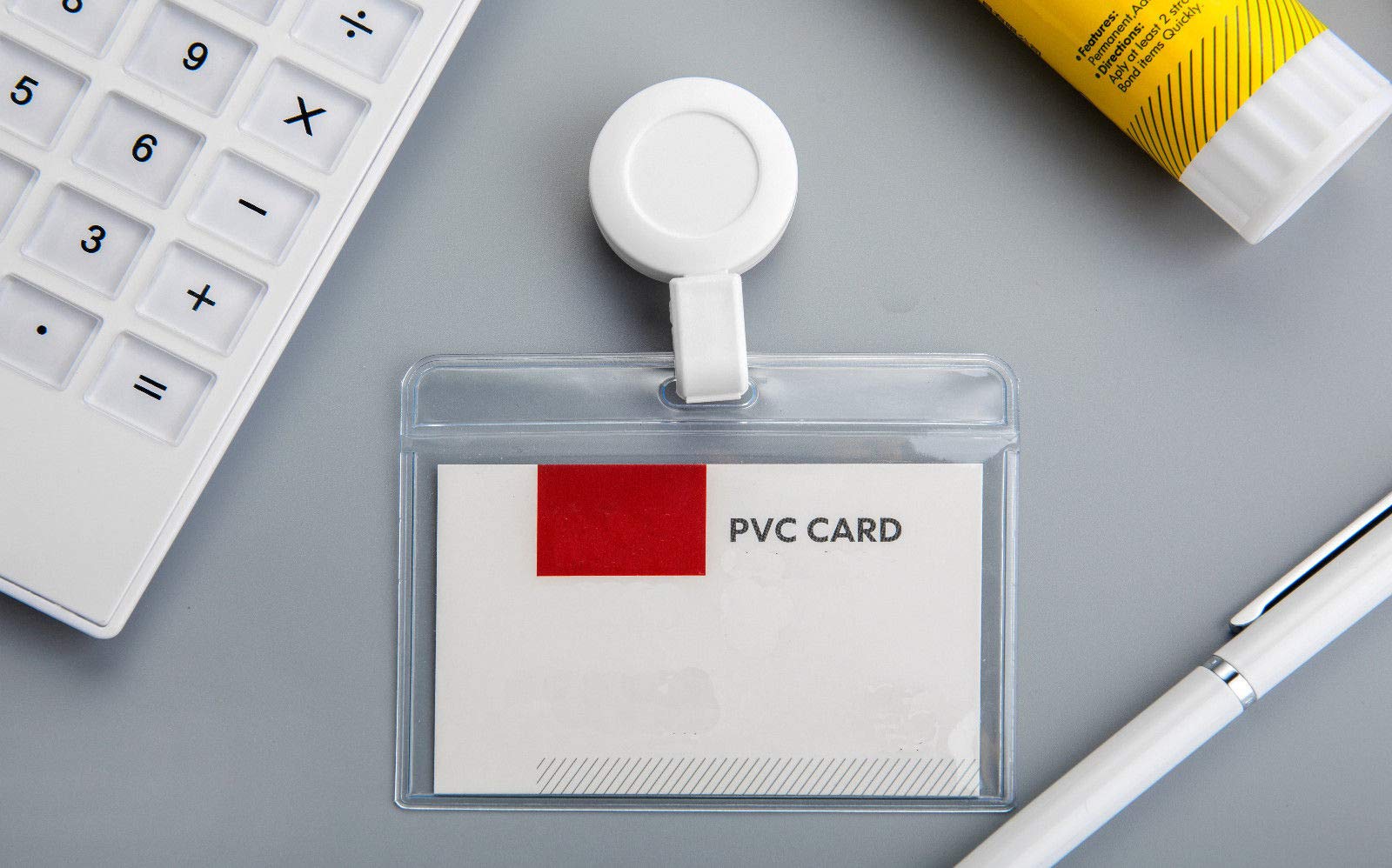 Schmalz 50 Pezzo Documento Jacobs Portabadge Porta Cartellino per ID Badge Titolare, Portabadge, Porta-Sci, Portabadge,Porta Cartellino,Porta Skipass, Yoyo di Plastica Portachiavi (Bianco)