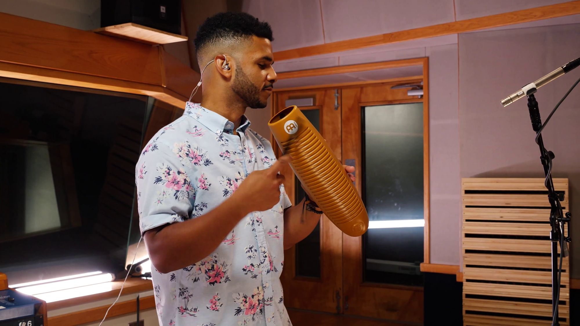 Amazon.com: Turbo Guiro with Scraper, Three Sound Zones — NOT MADE