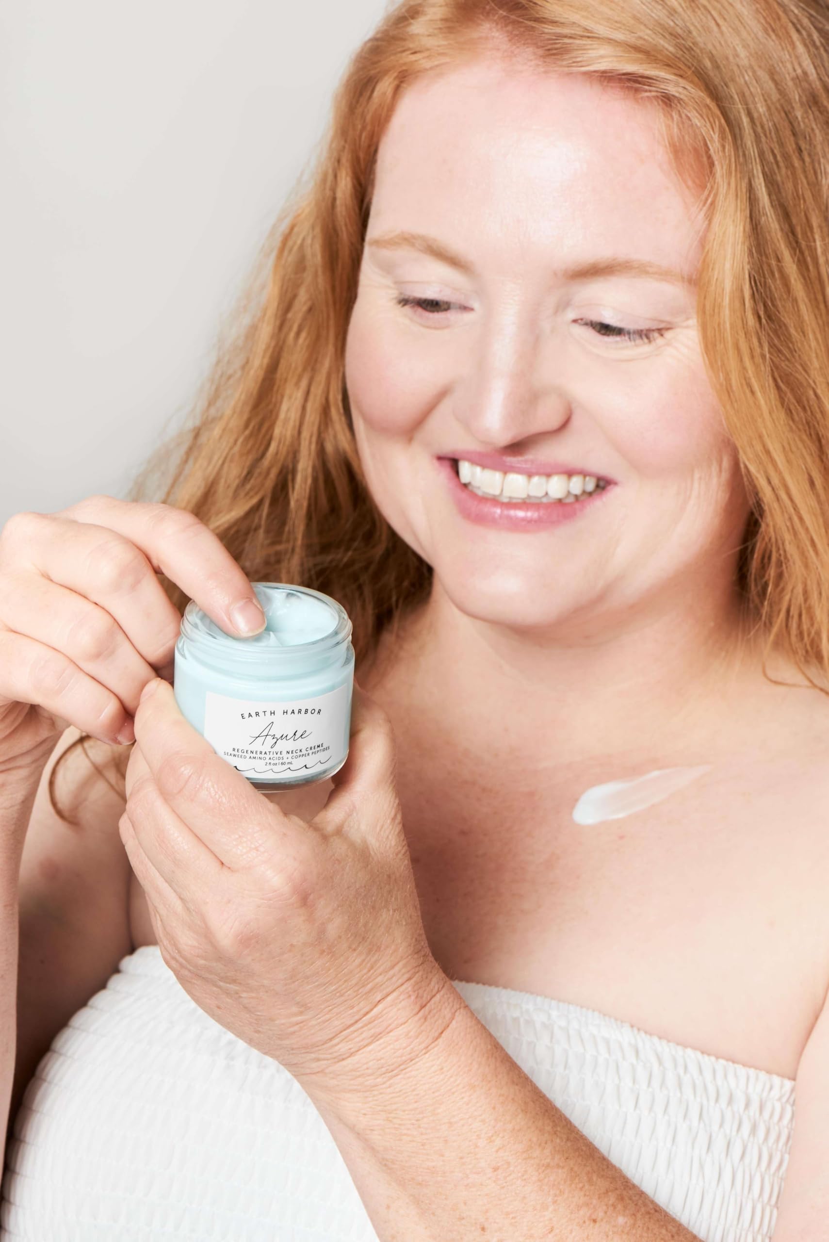 Amazon.com: Earth Harbor AZURE Regenerative Neck Crème | Smooth