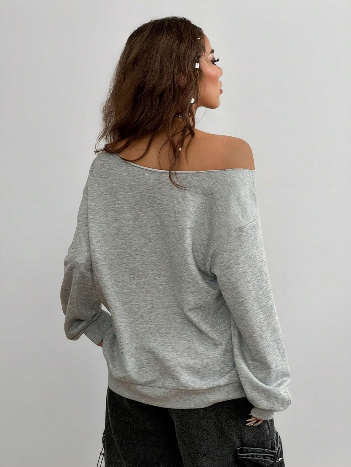 SOLY HUX Women's Off The Shoulder Sweatshirts Oversized Streetwear Long Sleeve Graphic Pullover Tops 3 71H85GplG4L. AC SL1500 Influencerstyle.co