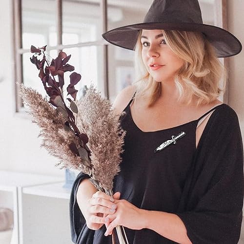 Miniatura 6 de Ornaland 4 pines de cuchillo esmaltado con temática de miedo de Halloween, insignias con forma de daga gótica, alfileres de aleación de metal,