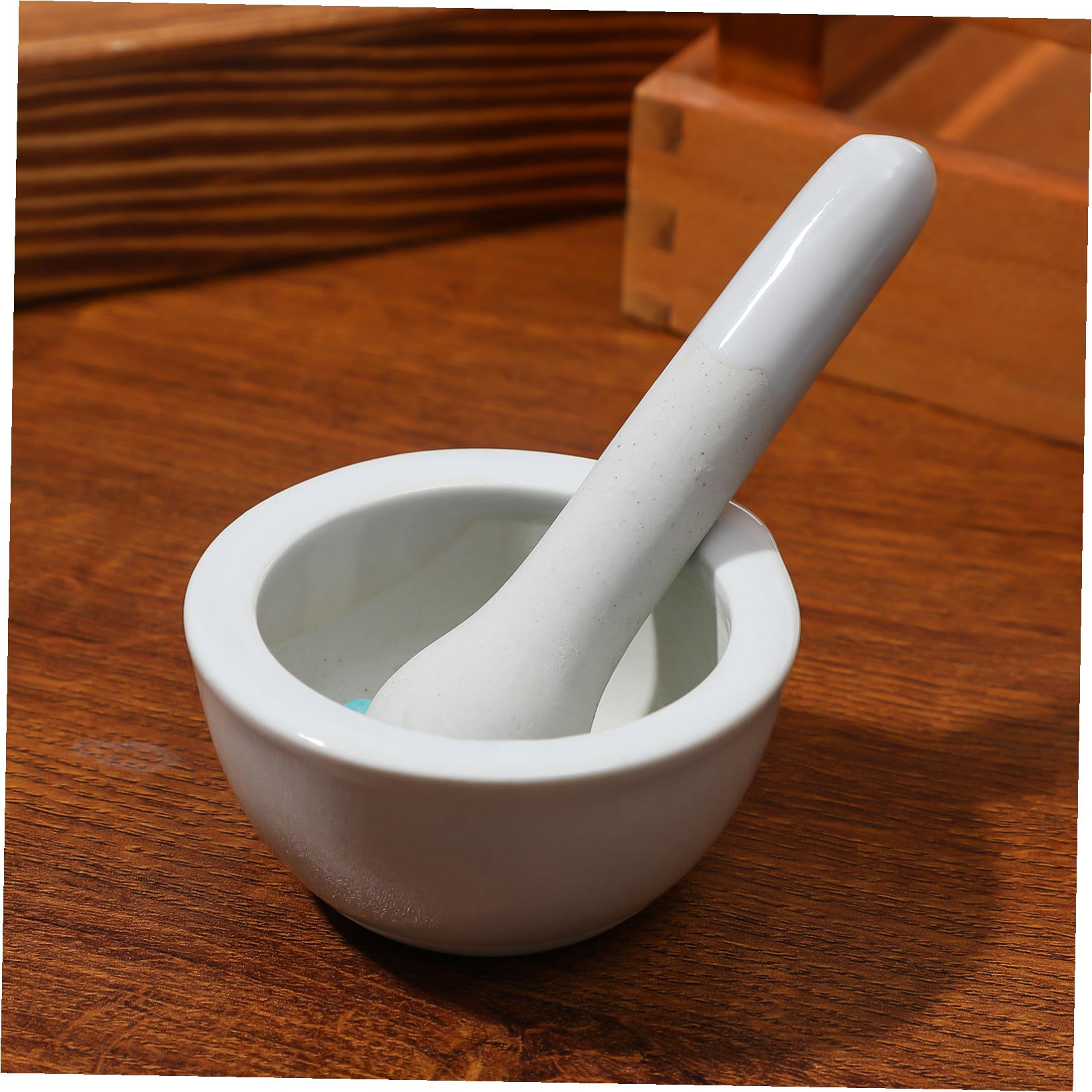 ULTECHNOVO Mortier en Porcelaine 60mm Blanc Pilon – Kit de Broyage pour Épices, Compléments Alimentaires et Pilules – 2 Pièces, Ustensile Cuisine Pratique pour Laboratoire et Usage