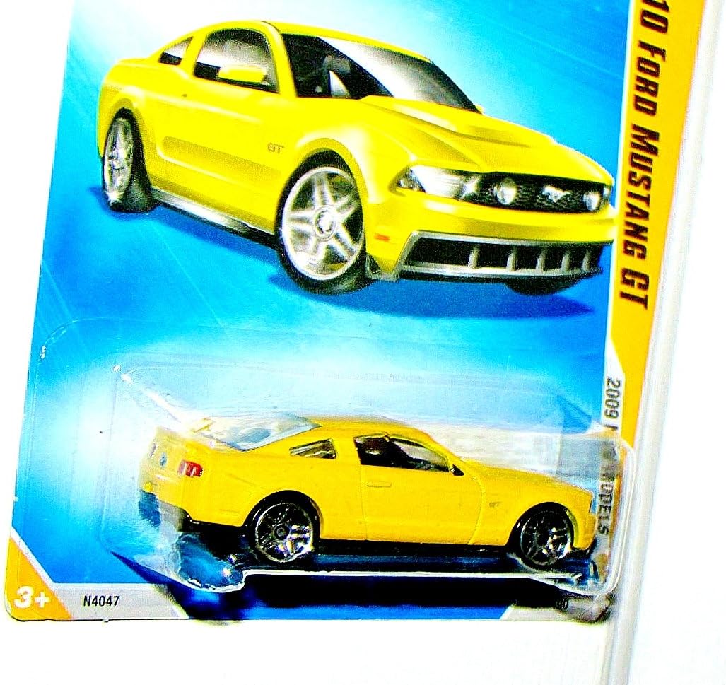 Hot Wheels 2009-041 New Models Yellow 2010 Ford Mustang GT 1:64 Scale