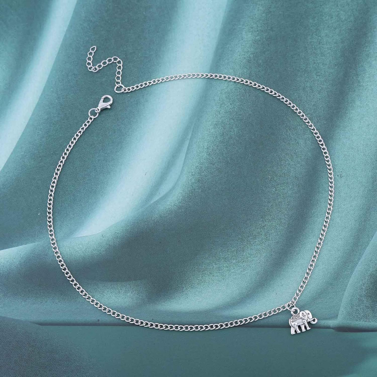 Boho Elephant Pendant Necklace Vintage Cute Elephant Necklace Silver Elephants Choker Necklace Adjustable Animal Elephants Chain Necklace Jewelry for Women - Image 3